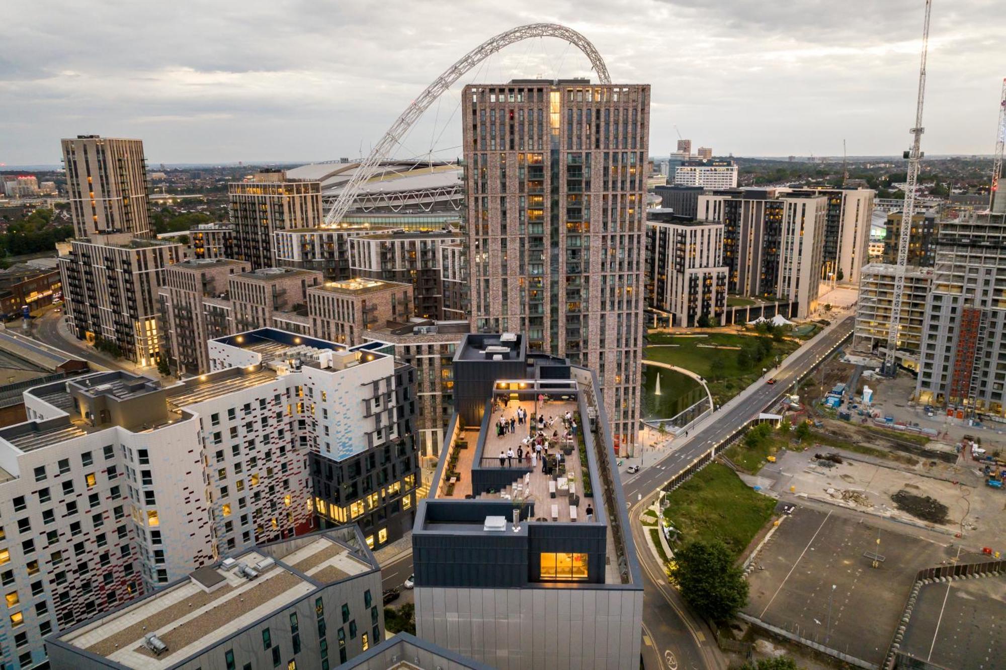 Aparthotel Ark Wembley Londra Esterno foto
